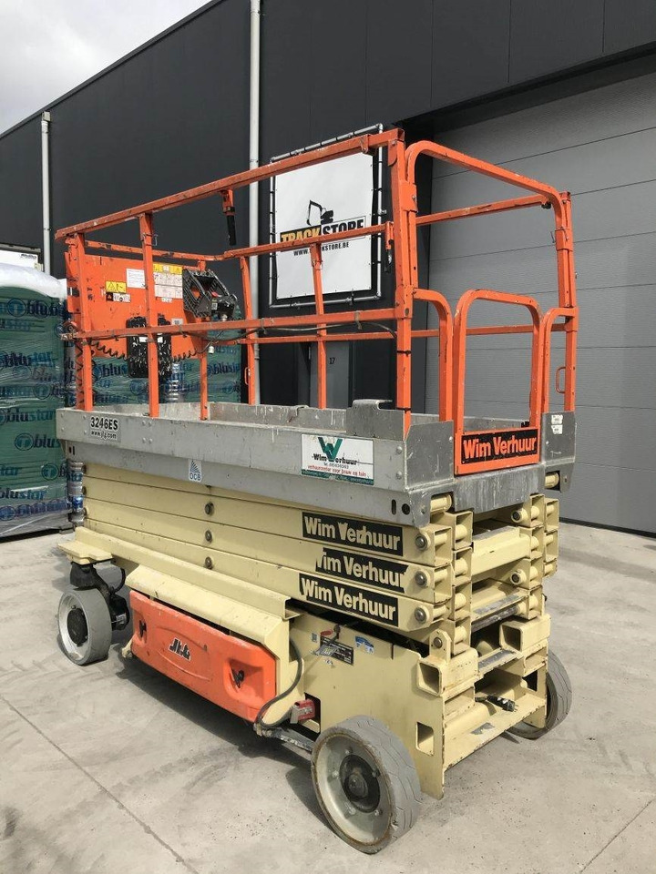 JLG 3246ES (1240) - Scissor lift: picture 5 JLG 3246ES (1240) - Scissor lift: picture 5