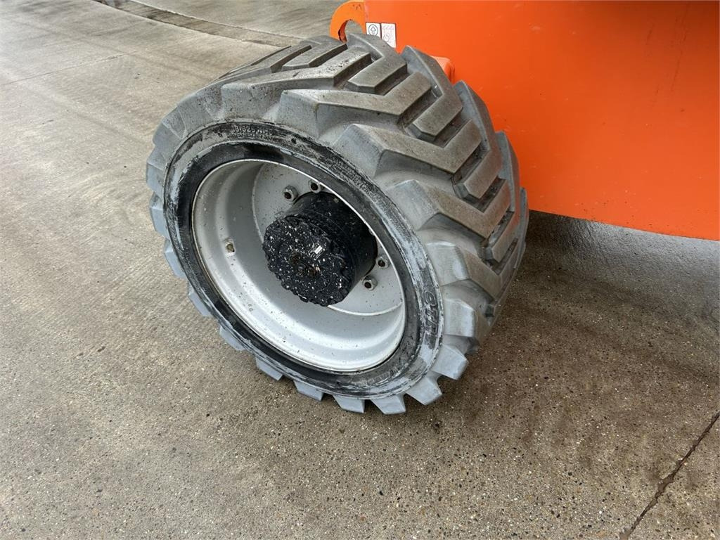 JLG H800AJ (10644) - Articulated boom: picture 4 JLG H800AJ (10644) - Articulated boom: picture 4