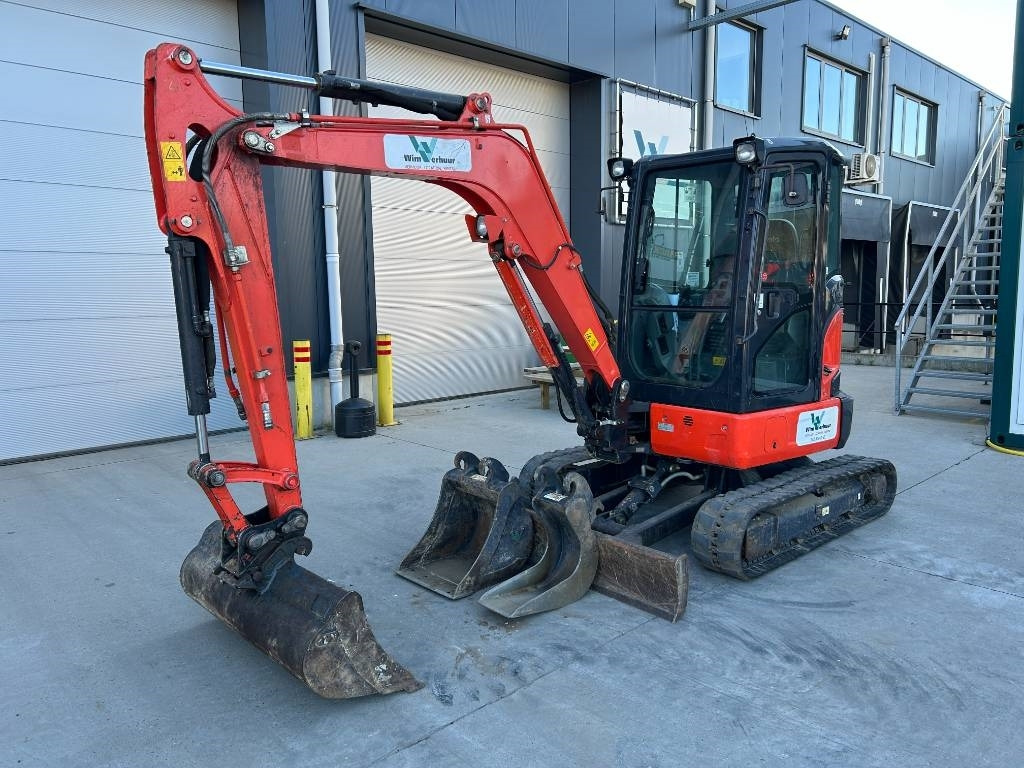 Kubota U 36-4 - Mini excavator: picture 2 Kubota U 36-4 - Mini excavator: picture 2