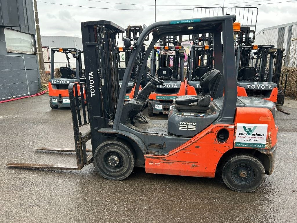 Toyota 02-8 FDF 25 - Diesel forklift: picture 1 Toyota 02-8 FDF 25 - Diesel forklift: picture 1