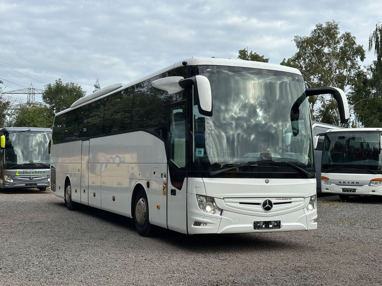 Mercedes-Benz Tourismo E 16 RHD-M/2A (wenig Km*TOP*61 Sitze) - Coach: picture 1 Mercedes-Benz Tourismo E 16 RHD-M/2A (wenig Km*TOP*61 Sitze) - Coach: picture 1