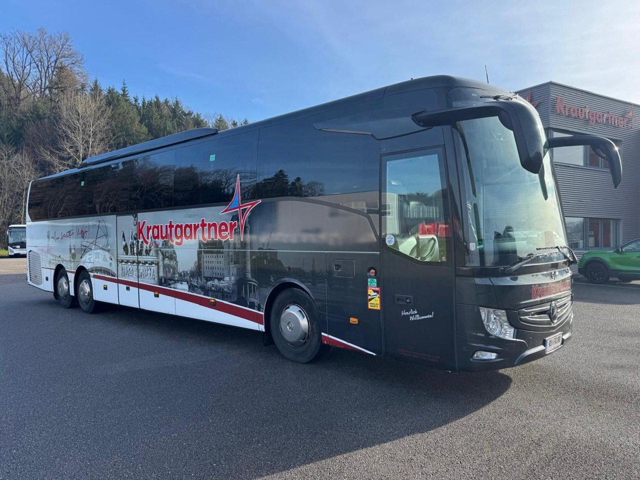 Mercedes-Benz Tourismo E 17 RHD-L (60 Sitze*wenig Km*TOP) - Coach: picture 1 Mercedes-Benz Tourismo E 17 RHD-L (60 Sitze*wenig Km*TOP) - Coach: picture 1