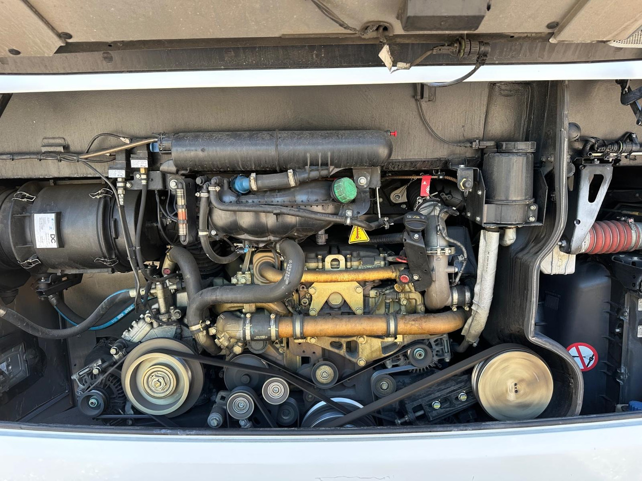 Setra S 415 LE Business (374 tKm*TOP) - City bus: picture 3 Setra S 415 LE Business (374 tKm*TOP) - City bus: picture 3