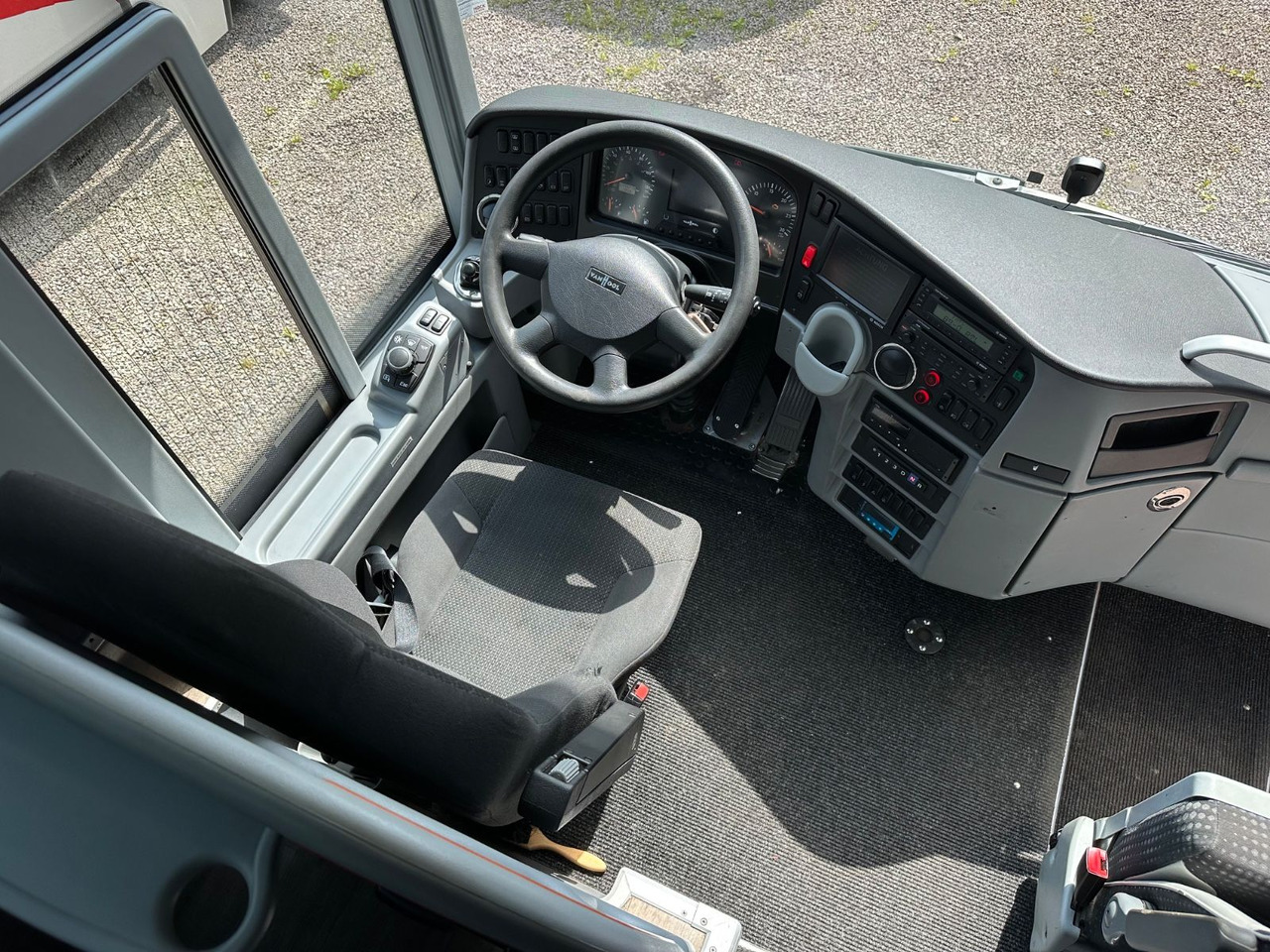 Vanhool TX16 Alicron (TOP*Euro 6) 515 /O350 - Coach: picture 5 Vanhool TX16 Alicron (TOP*Euro 6) 515 /O350 - Coach: picture 5